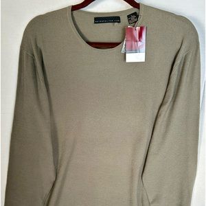 NWT Bloomingdale’s Metropolitan View Sweater